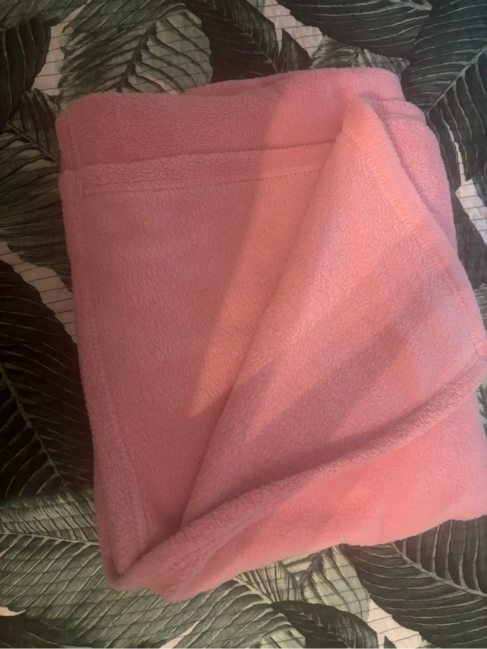 Soft Pink Fleece throw Blanket